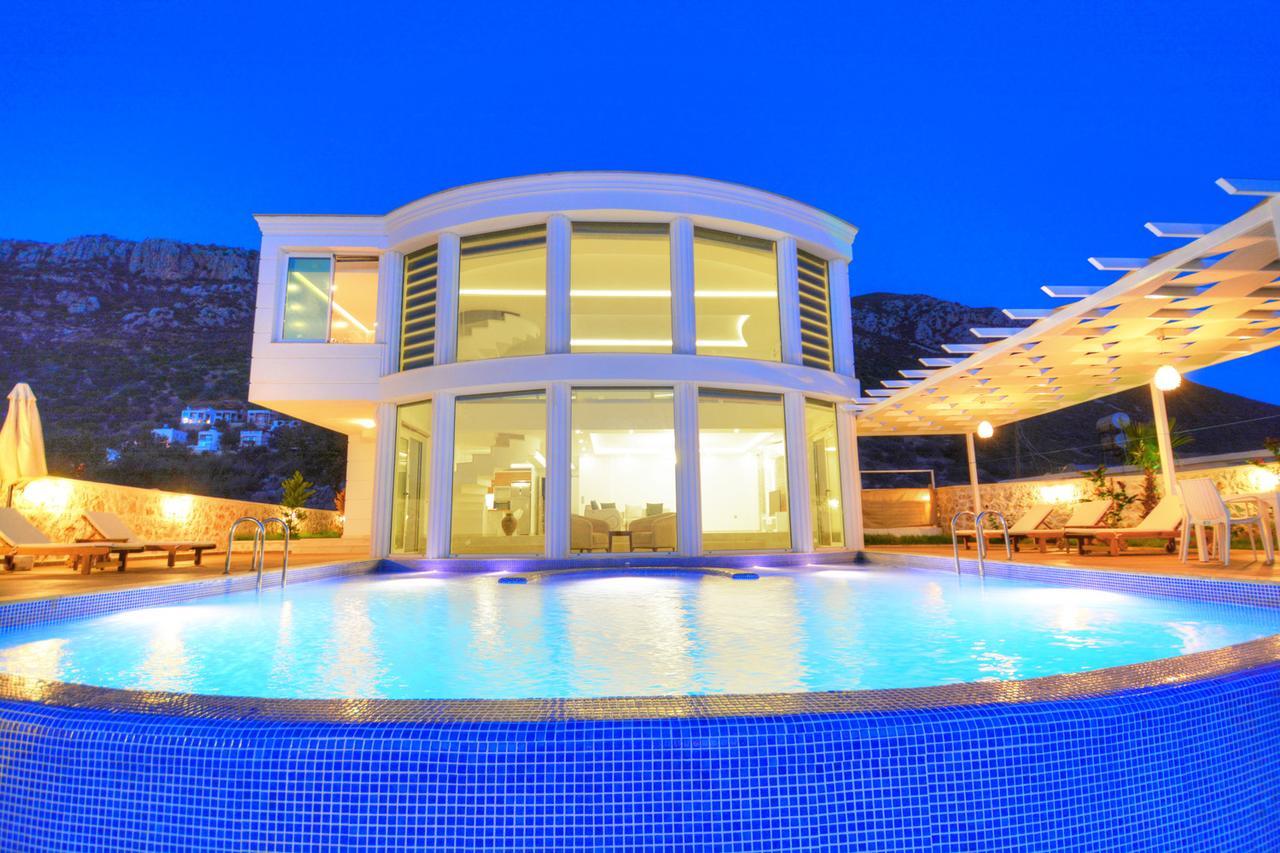 Sirius Villa