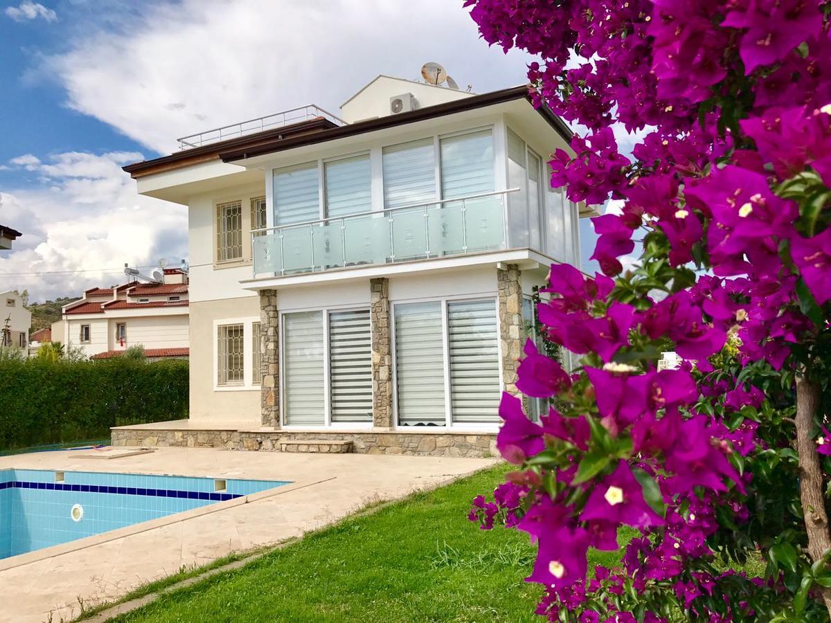 Lale Apartment