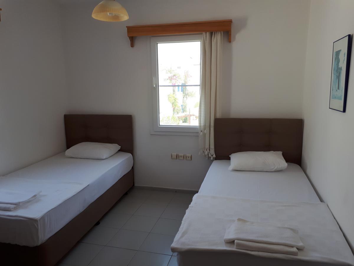 Aparthotel Paradise 3*