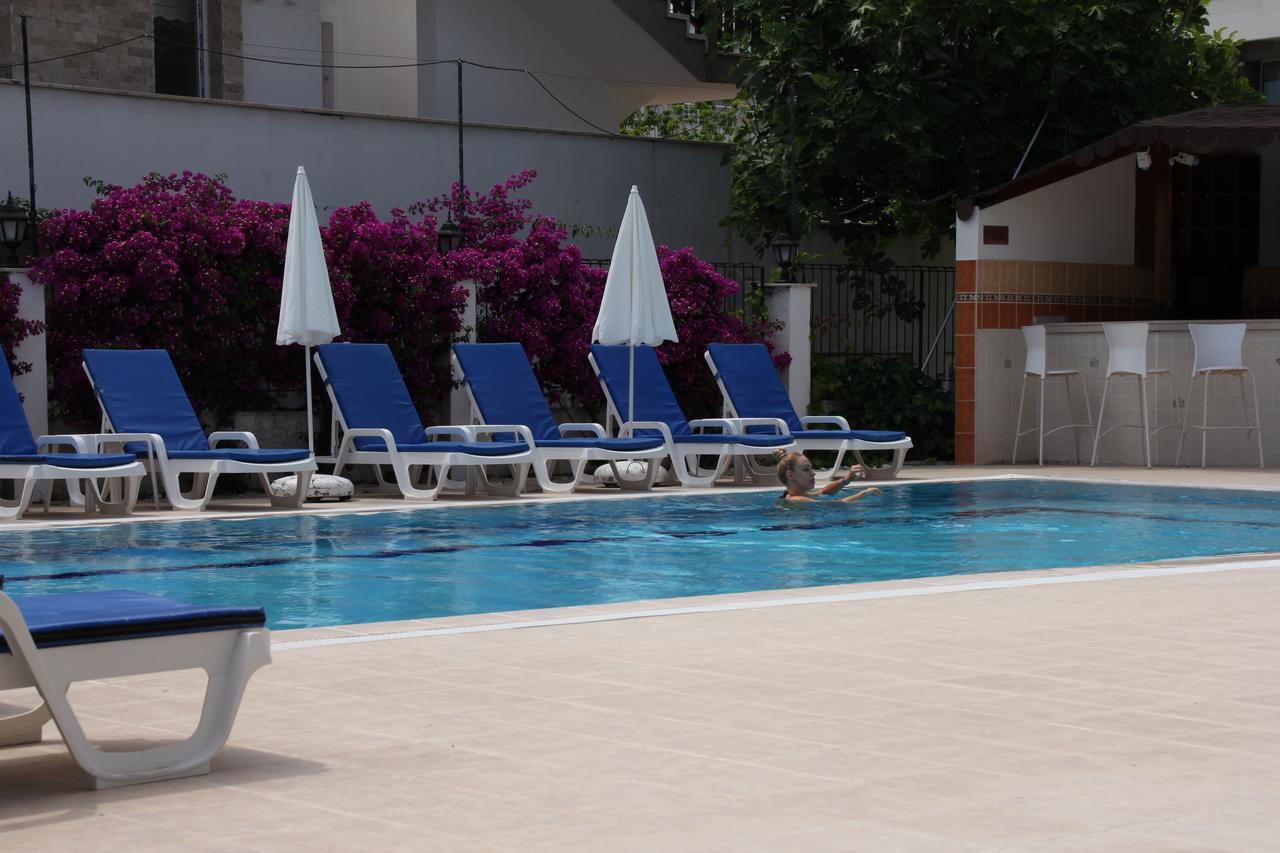 Minta Aparthotel 3*