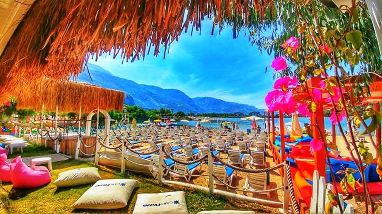 Golden Club & Caravan Holidays Campsite 3*