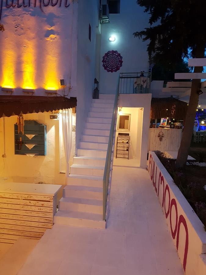 Fullmoon Rooms Cesme Guest house *