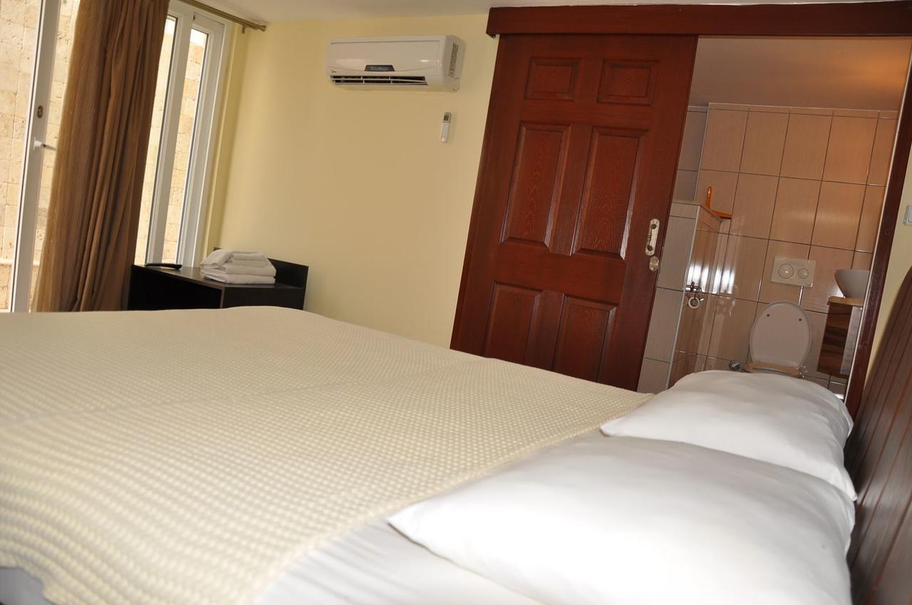 Safari Suit 2024-3 Aparthotel Side