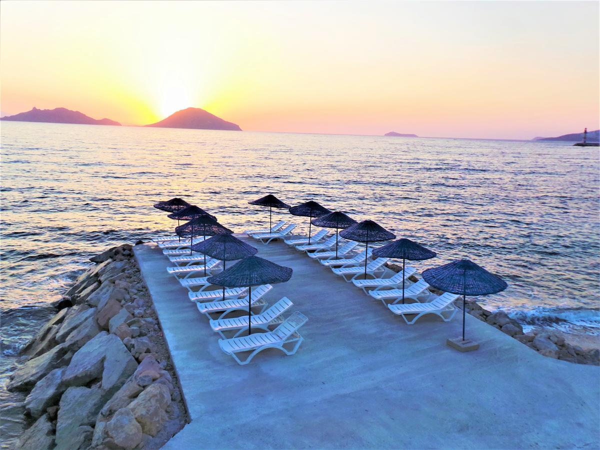 Sunset Mavi