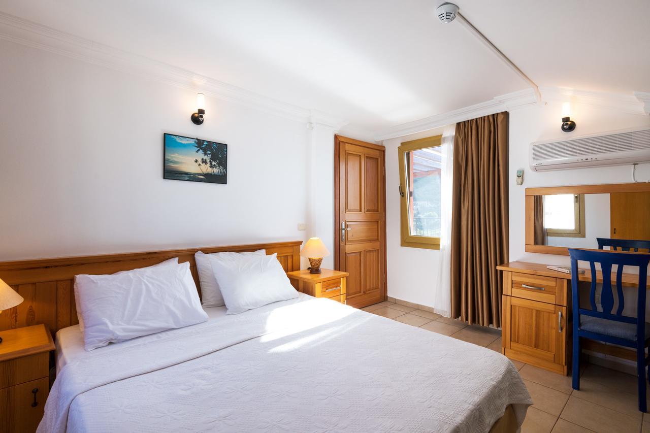 Aparthotel Kuluhana & Kalkan 3*