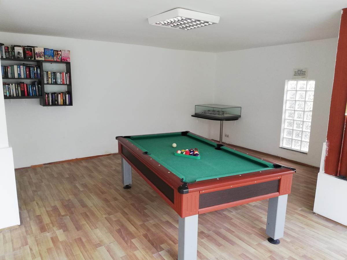 Garden Apartment Side