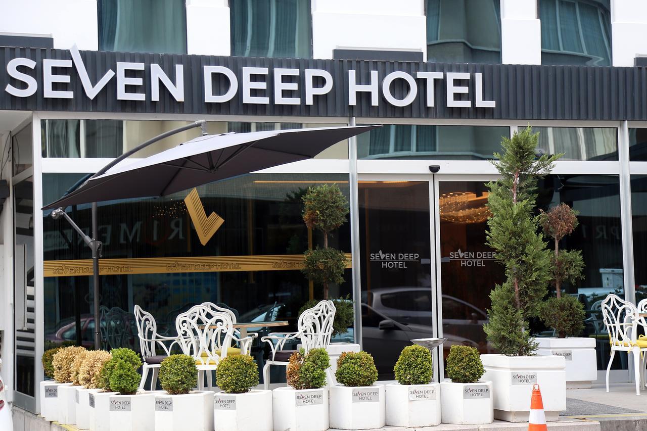 Seven Deep Hotel 3*