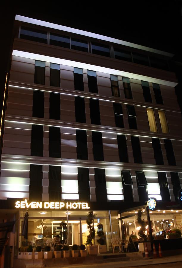 Hotel Seven Deep 3*