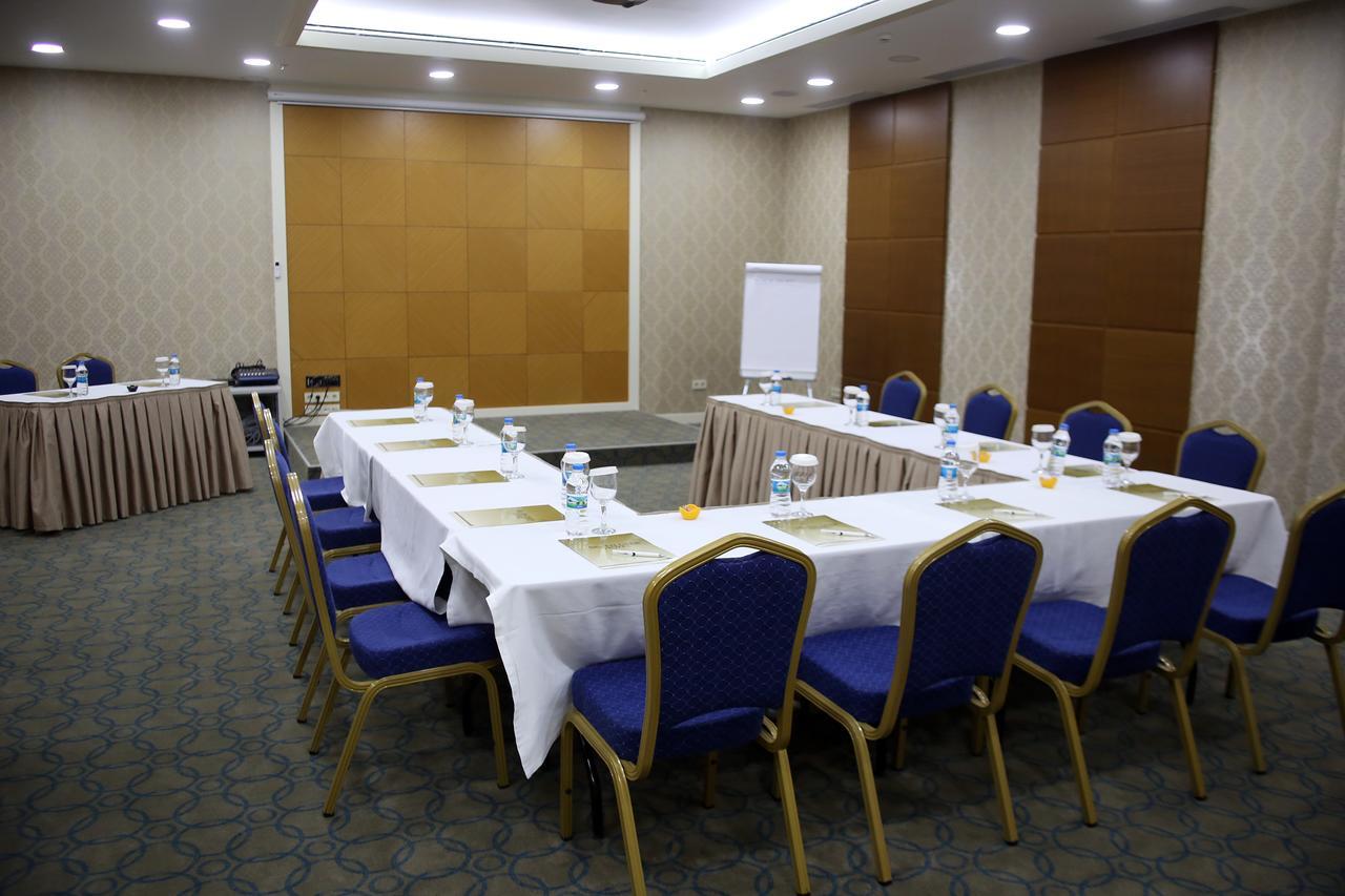 Hotel Seven Deep 3*