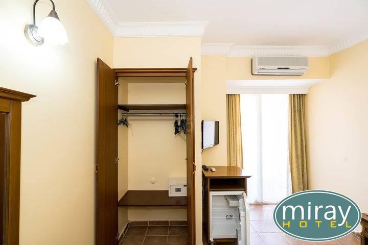Hotel Miray