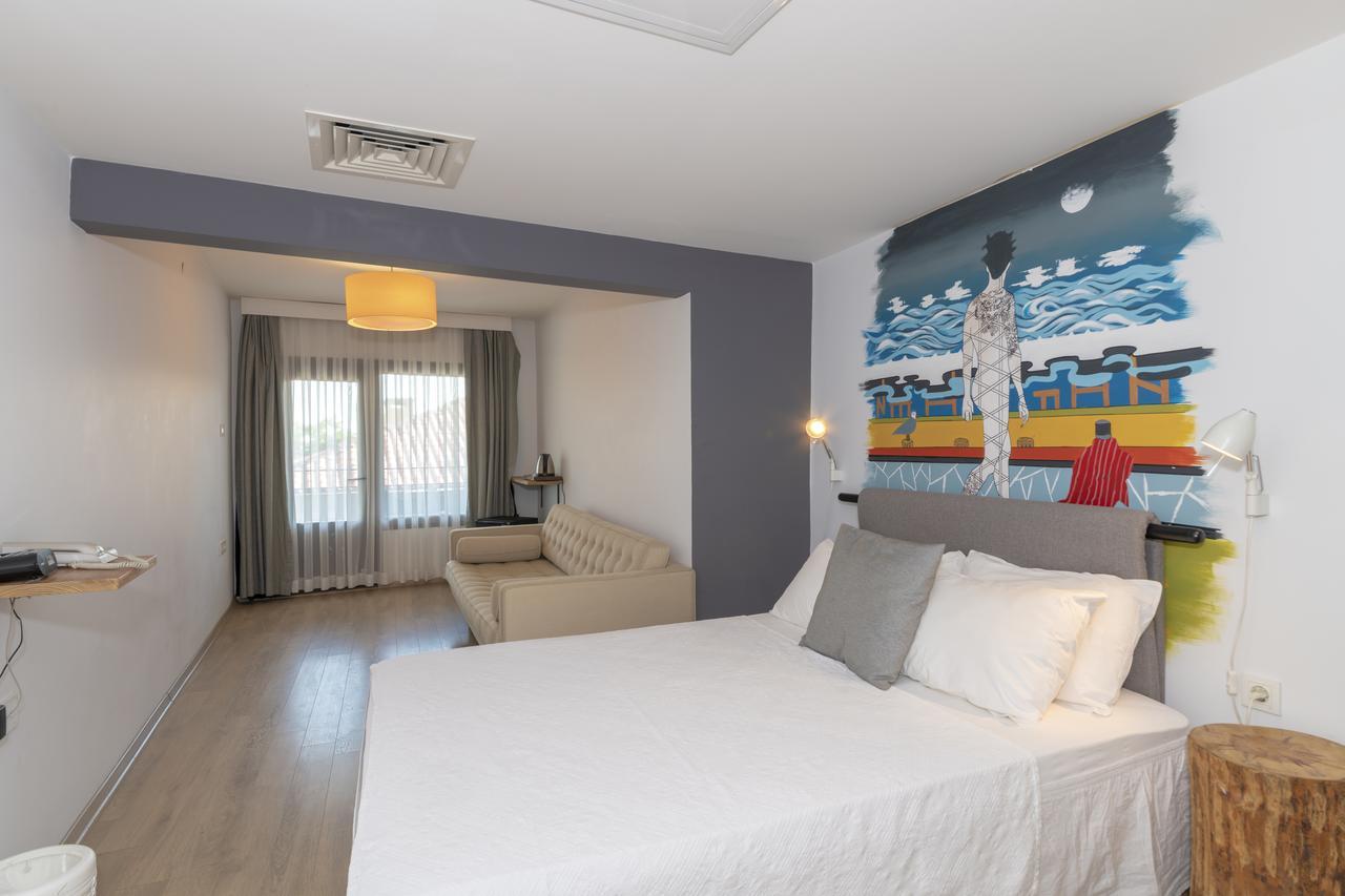 Rumours Hotel 2*