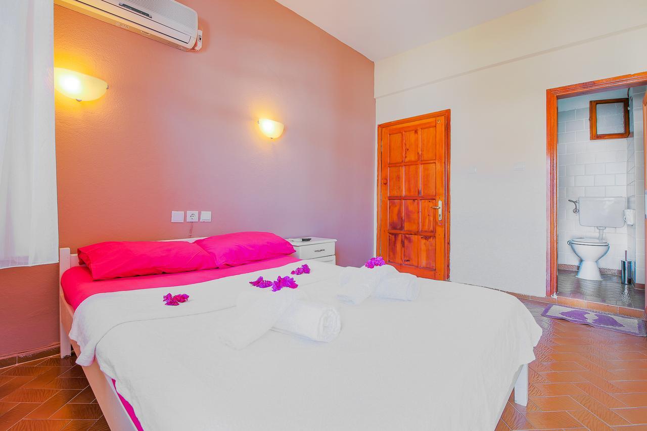 Hotel Saray *