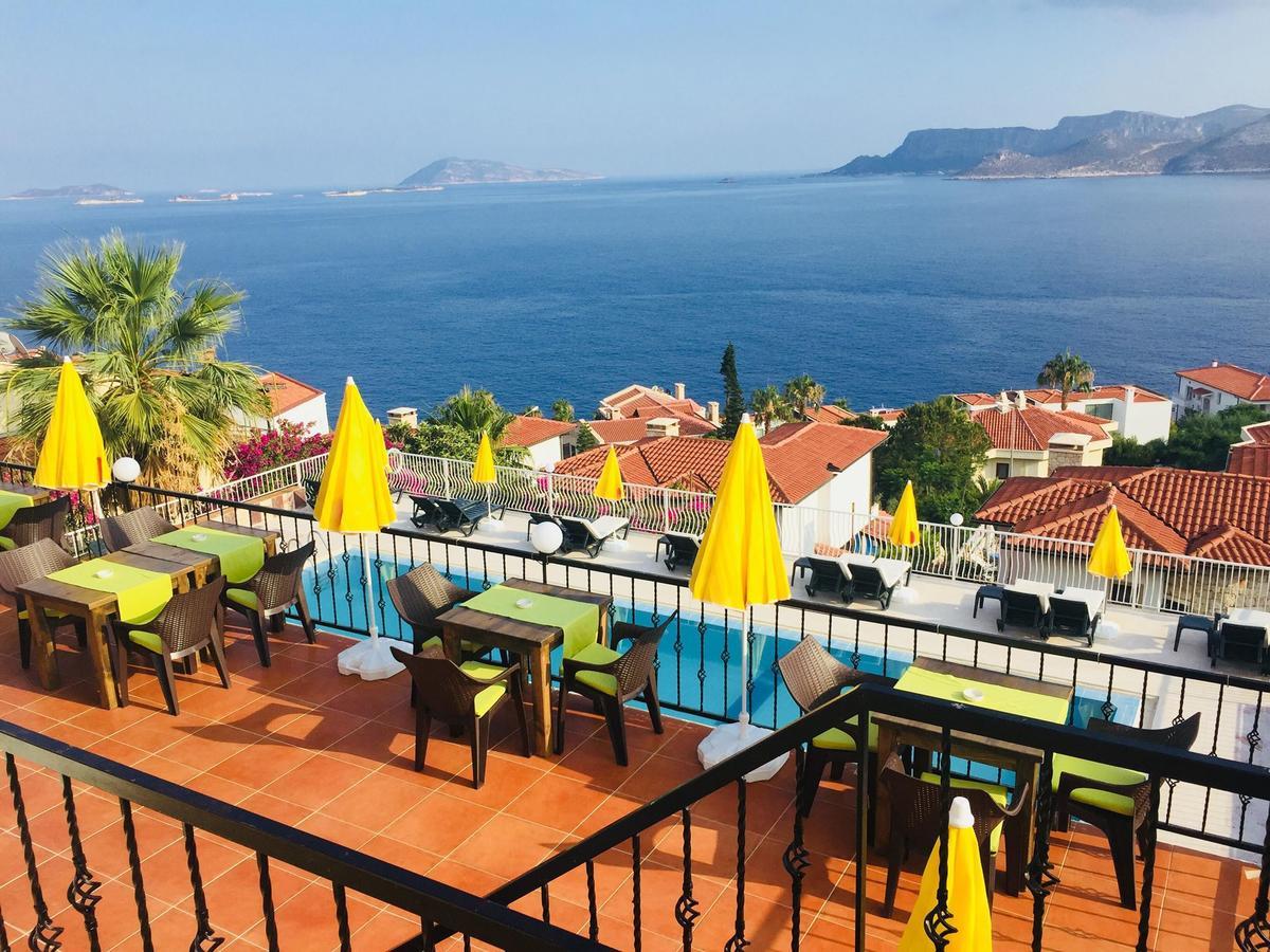 Lemon Hotel