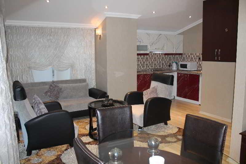 Regency World Hotel 3*