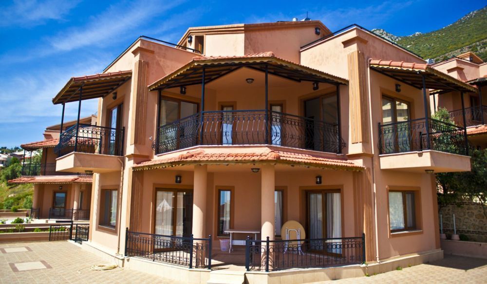 Amber Villa *