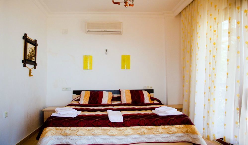 Amber * Kalkan