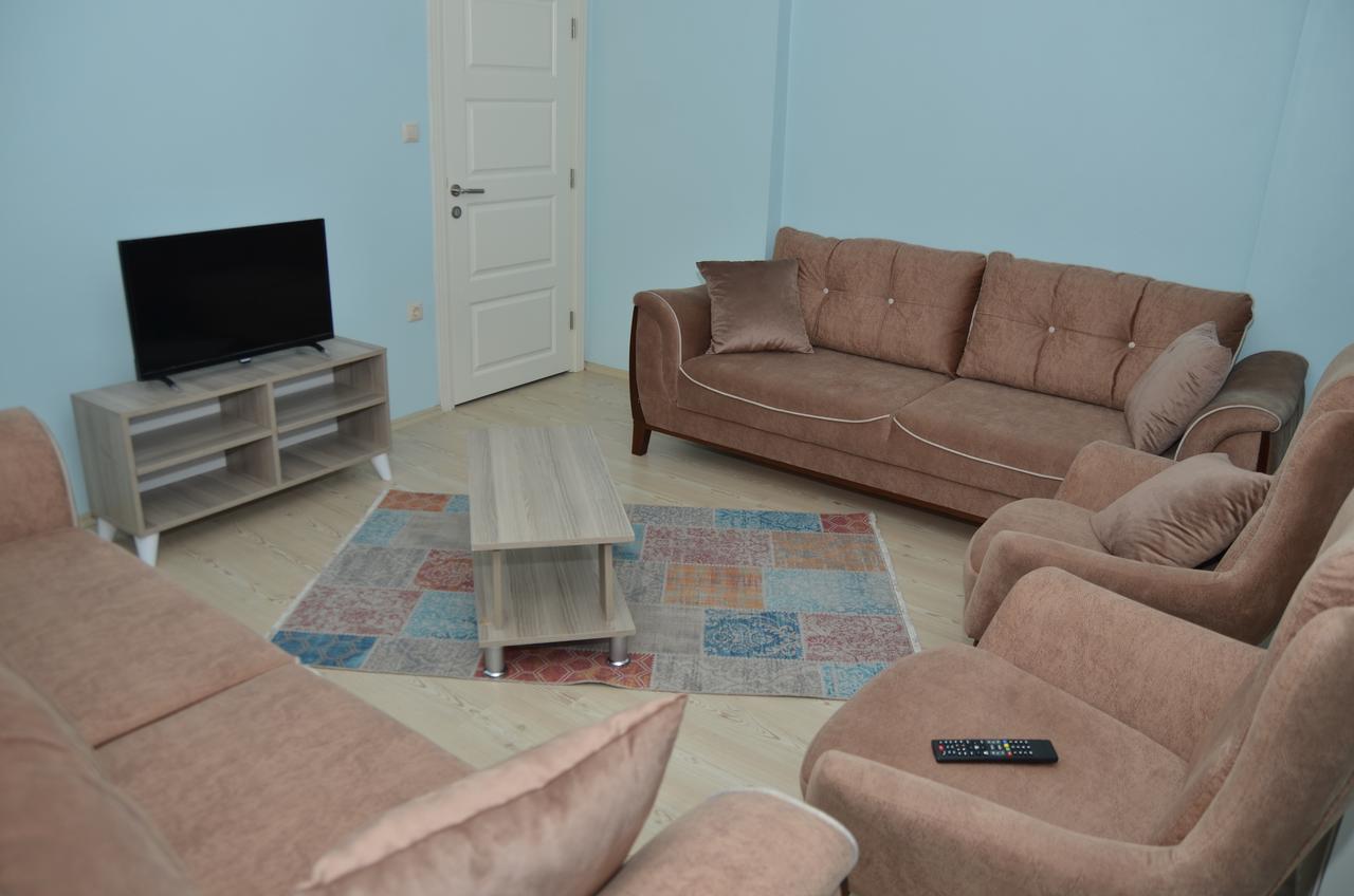 Fi Aparthotel 2*