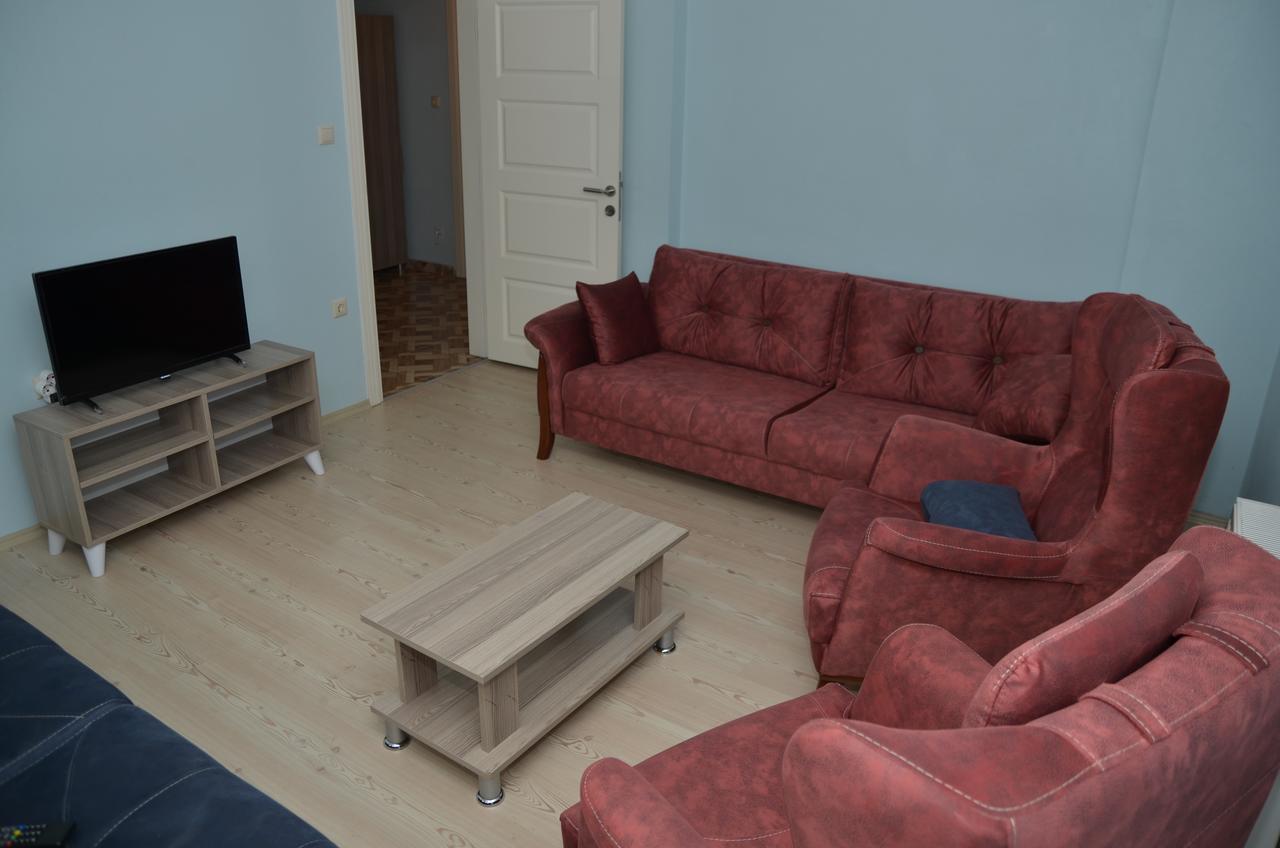 Fi Aparthotel 2*