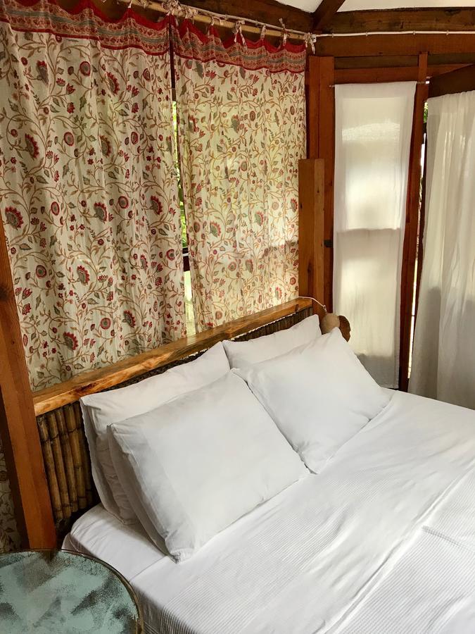 Tuzla Yacht Club Homestay *