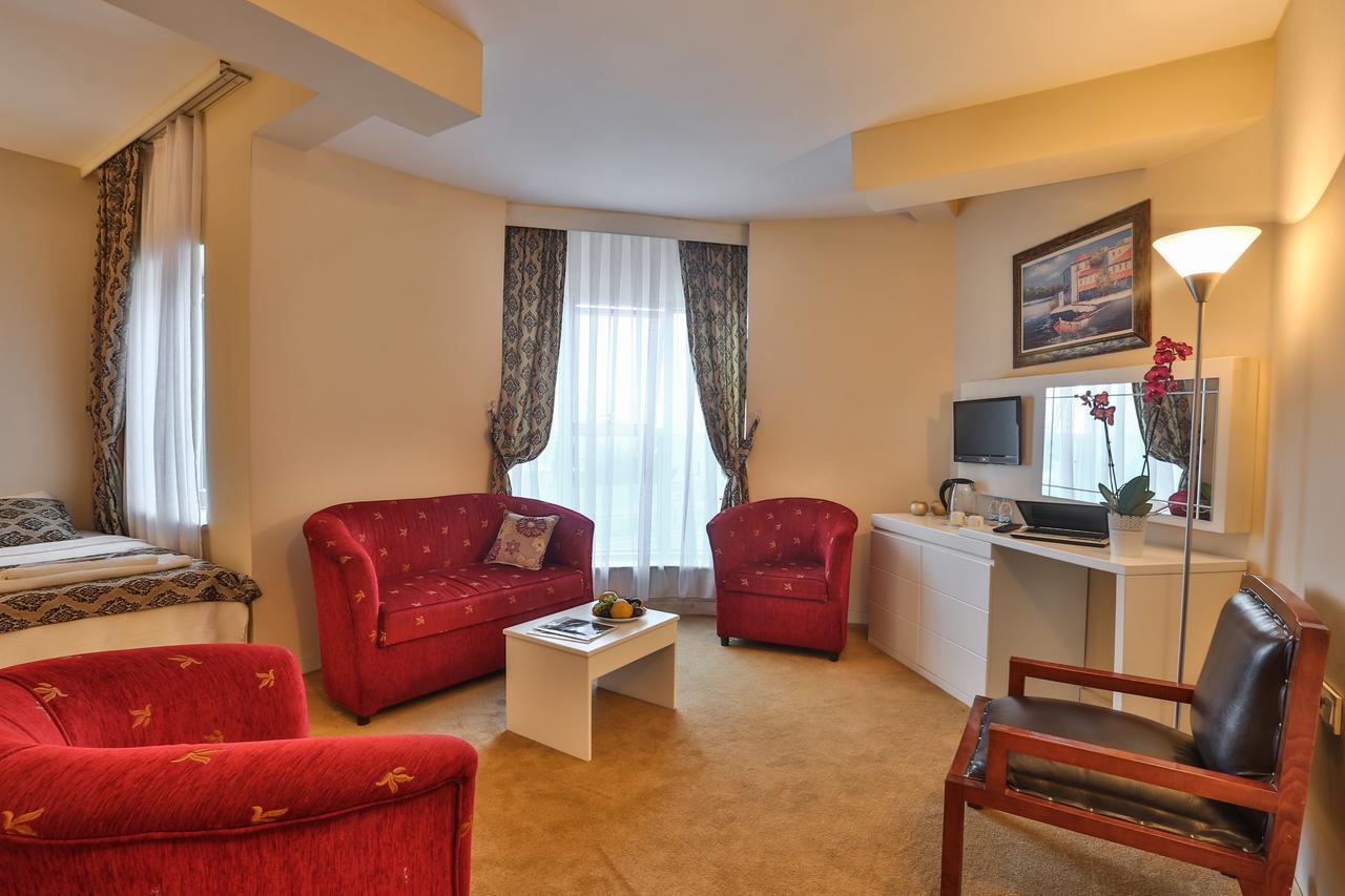 Hotel Arsen 3*