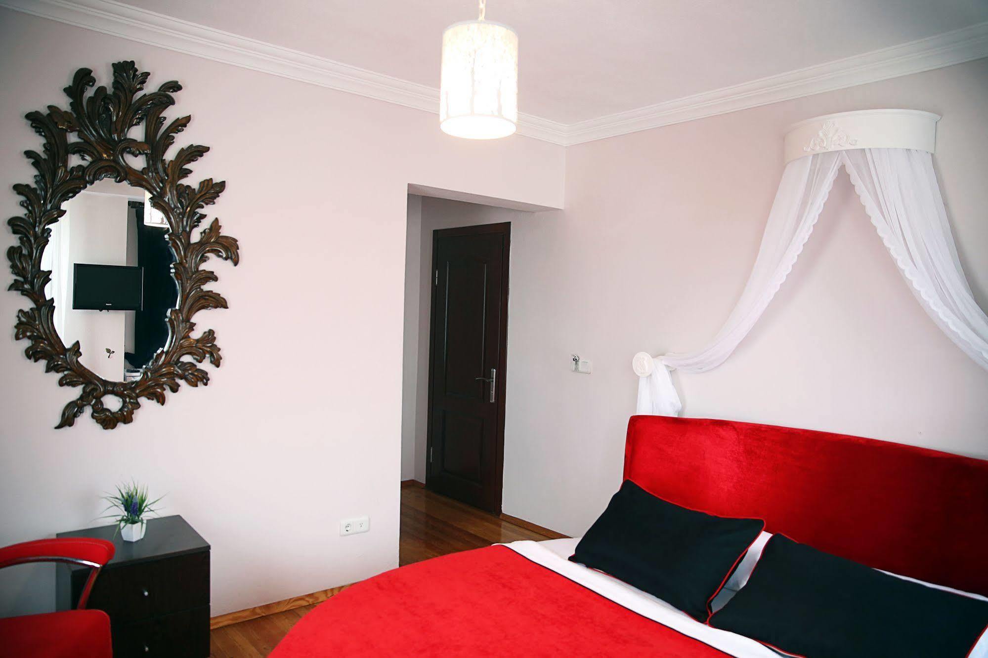 Ebruli Hotel 2*