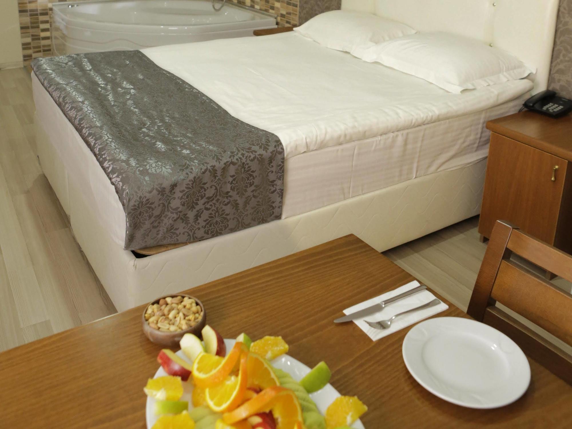 Sahil Pendik Hotel