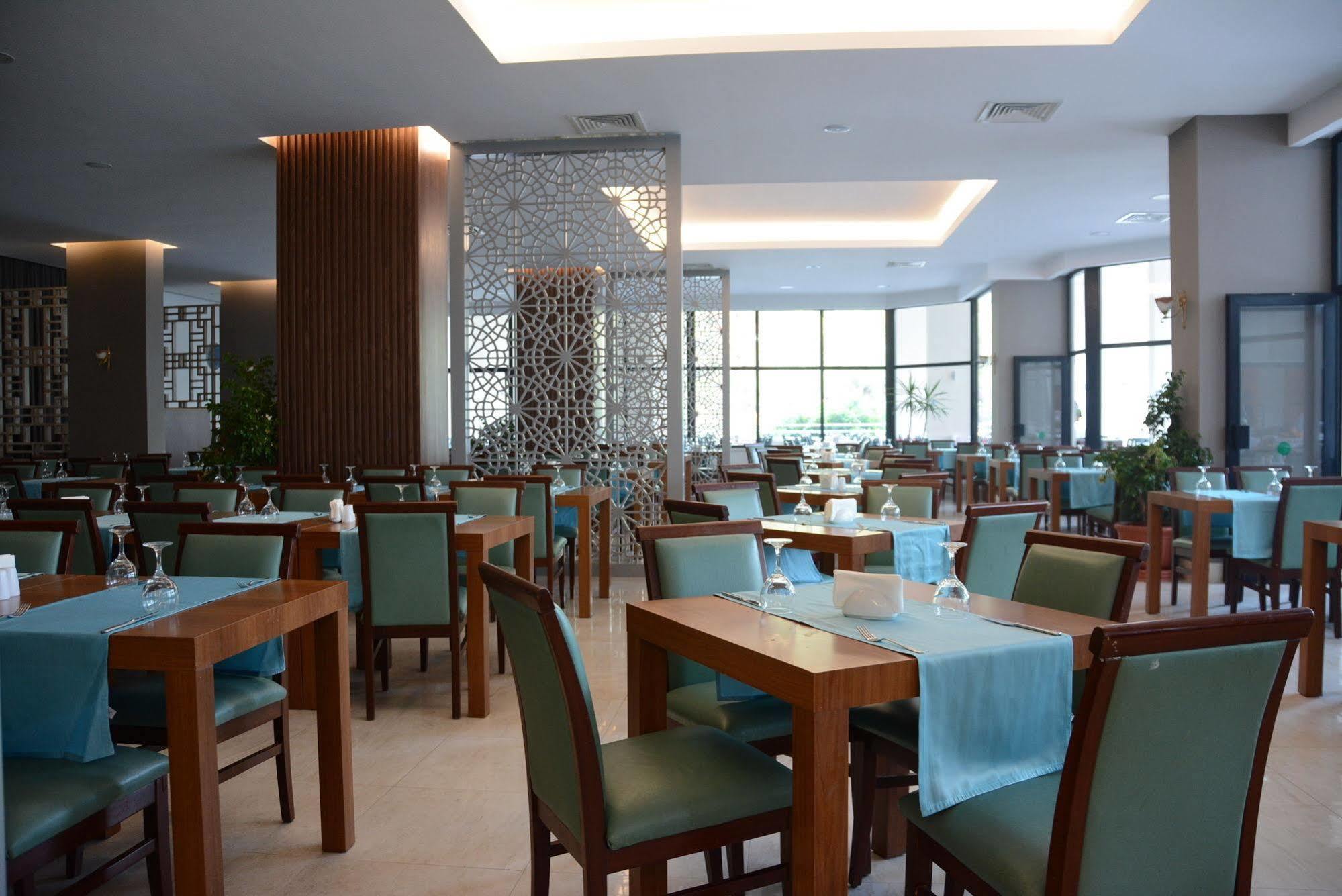 Hotel Fun And Sun Club Saphire 3*