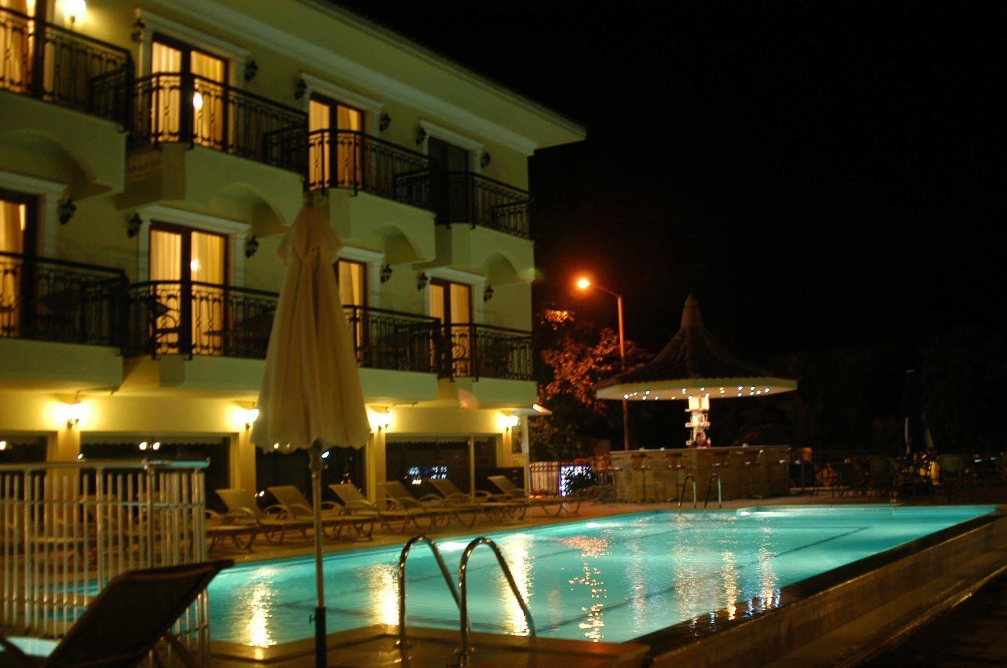 Tezcan Hotel