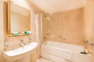 Kusadasi International Golf & Holiday home *