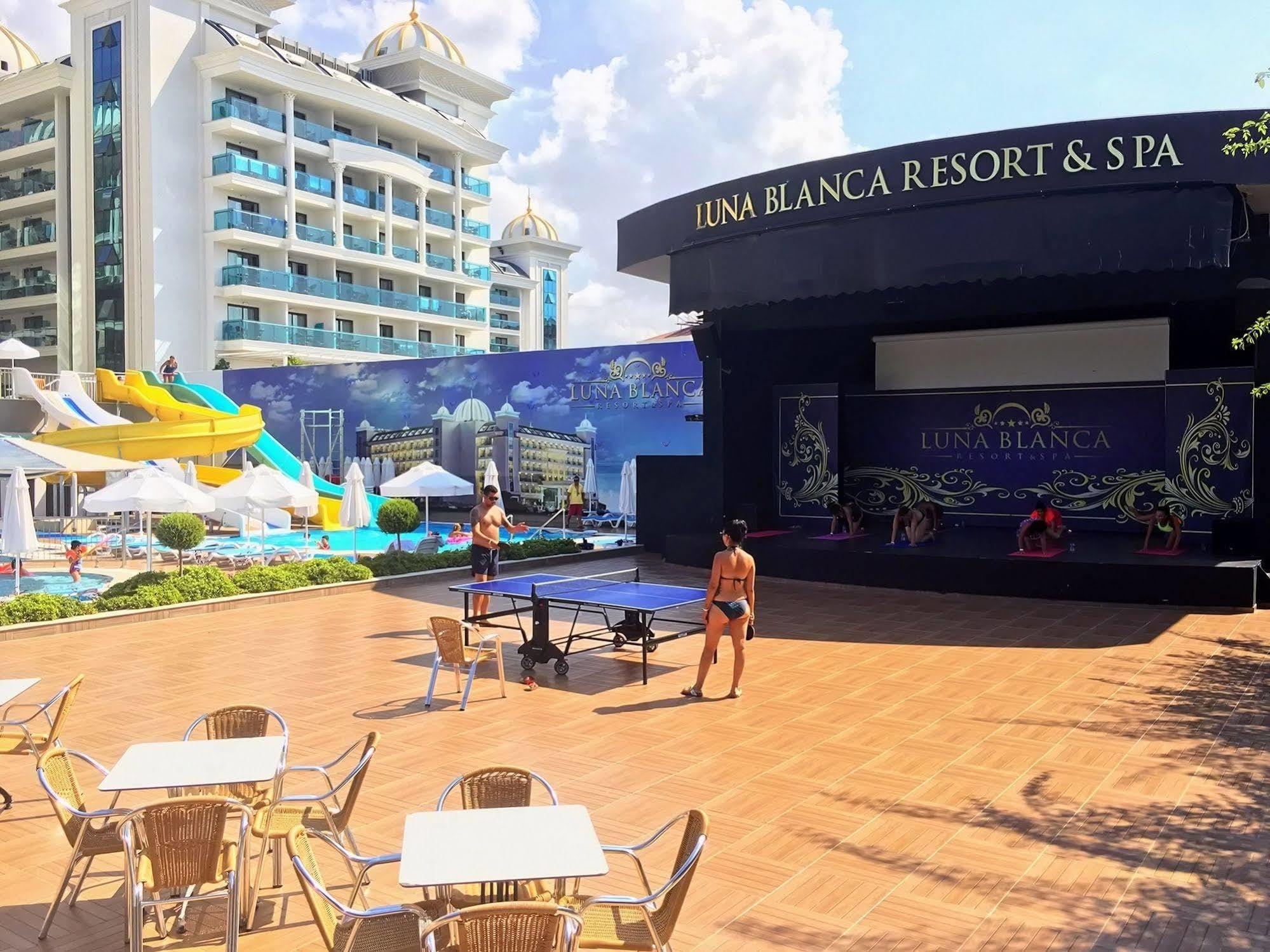 Hotel Luna Blanca & 5*