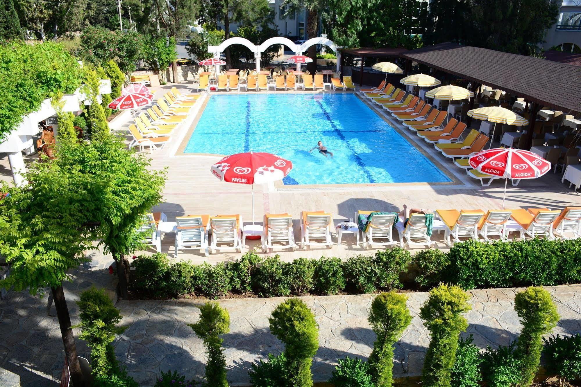 Garden Hotel