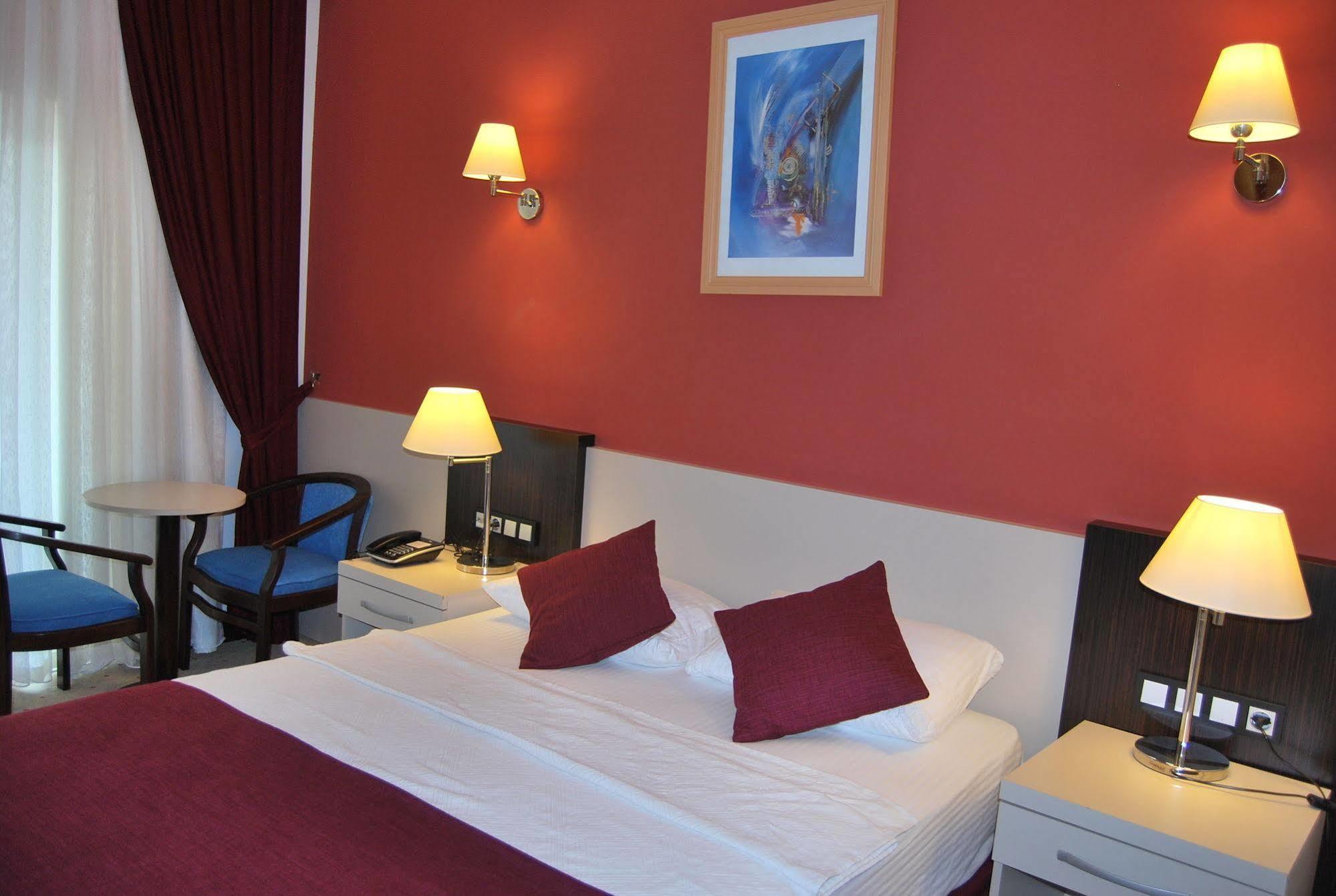 Hotel Sirius 4*