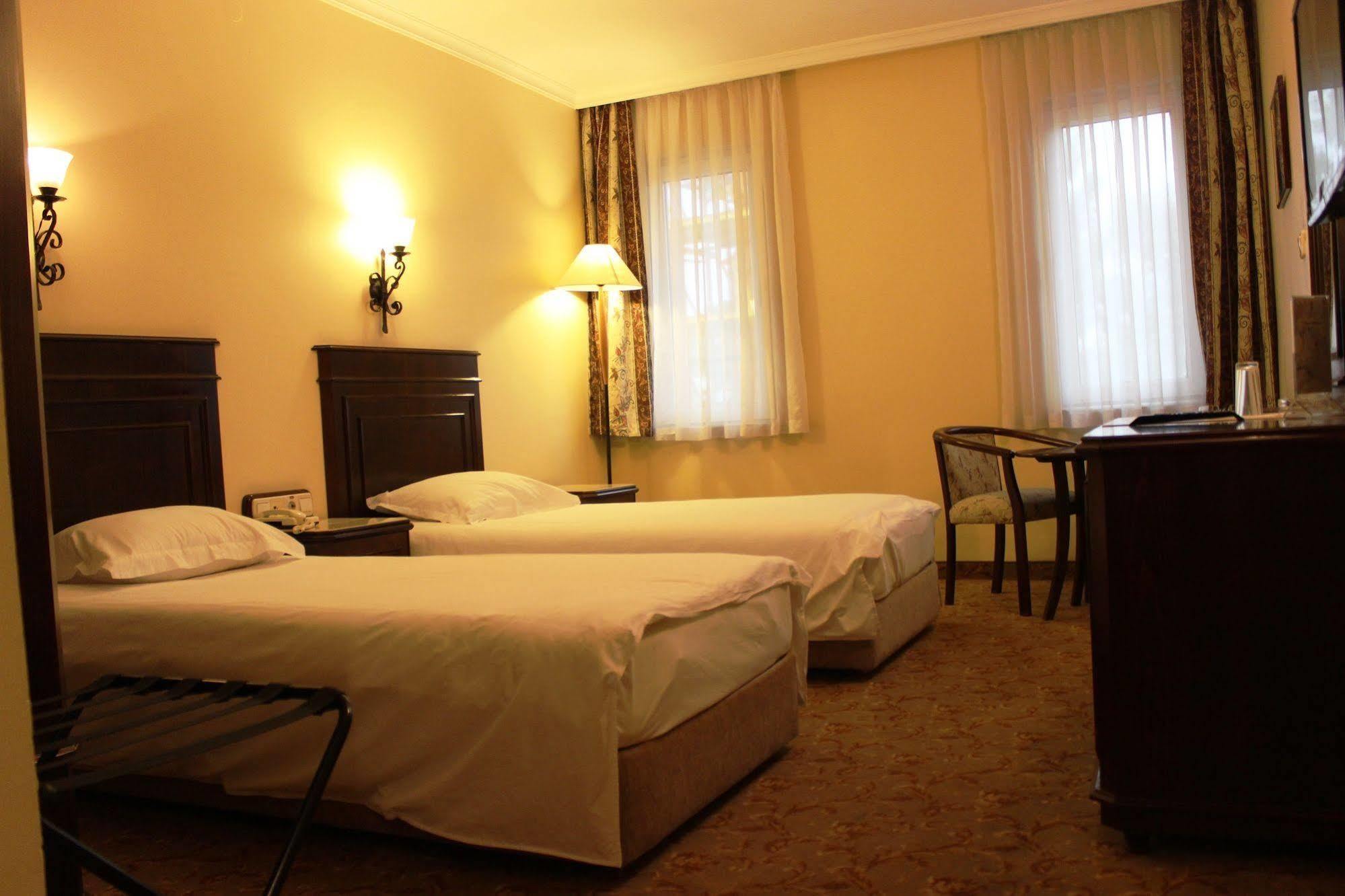 Montania Town 3*