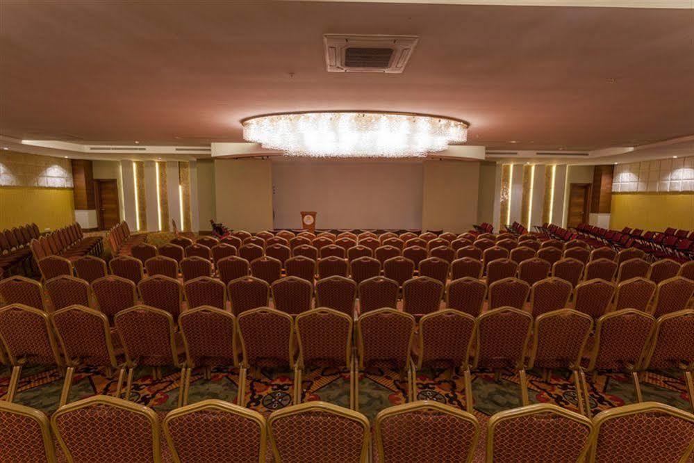 Seher Sun Palace And Hotel