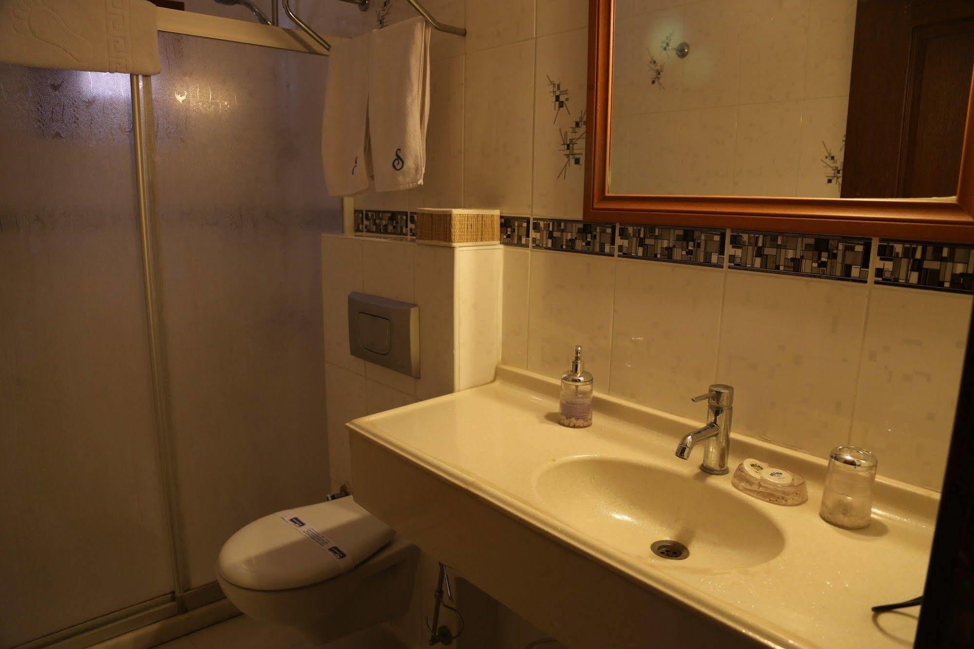 Hotel Setenay 2*