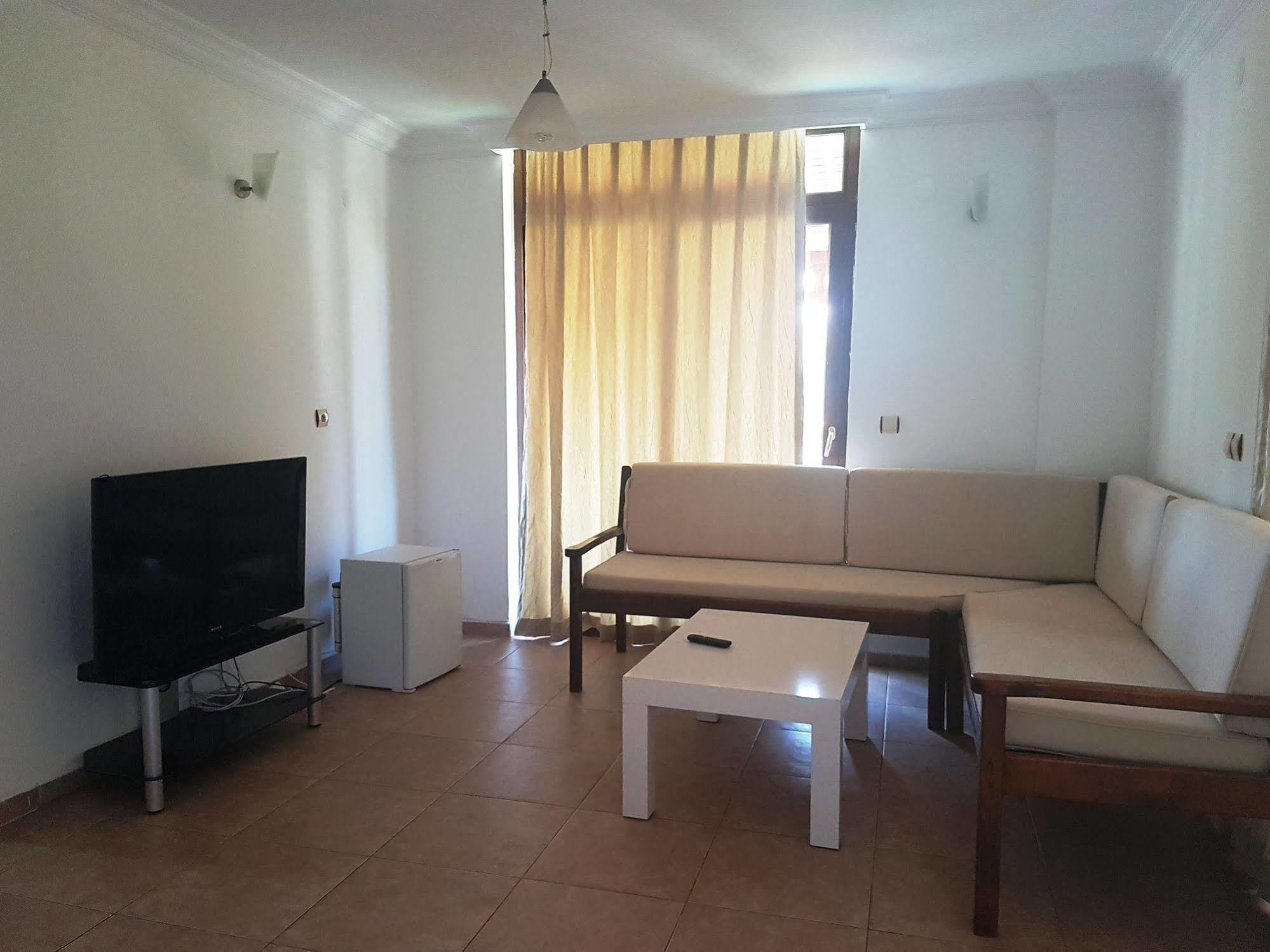 Ada Guest house 3*