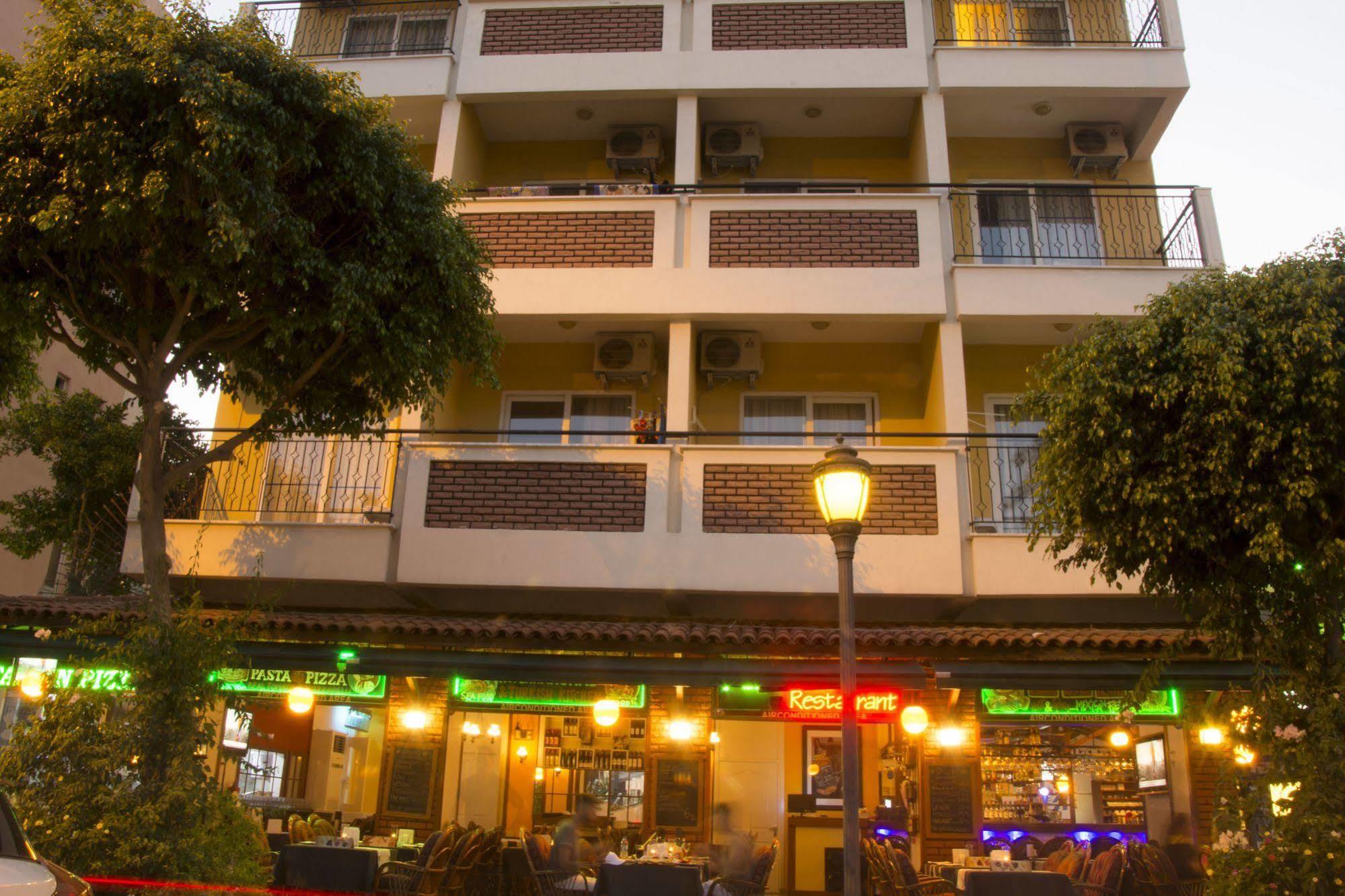 Hotel Kleopatra 3*