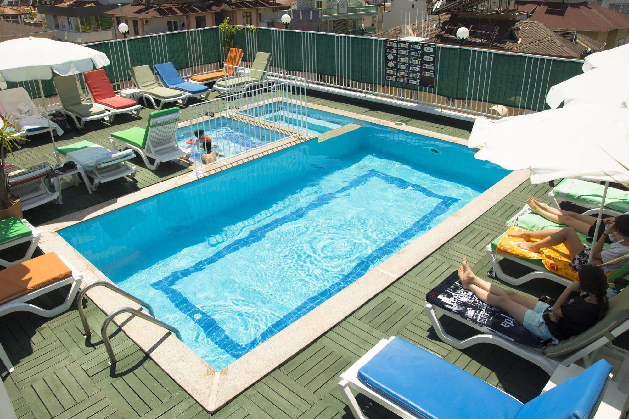 Kleopatra 3* Alanya