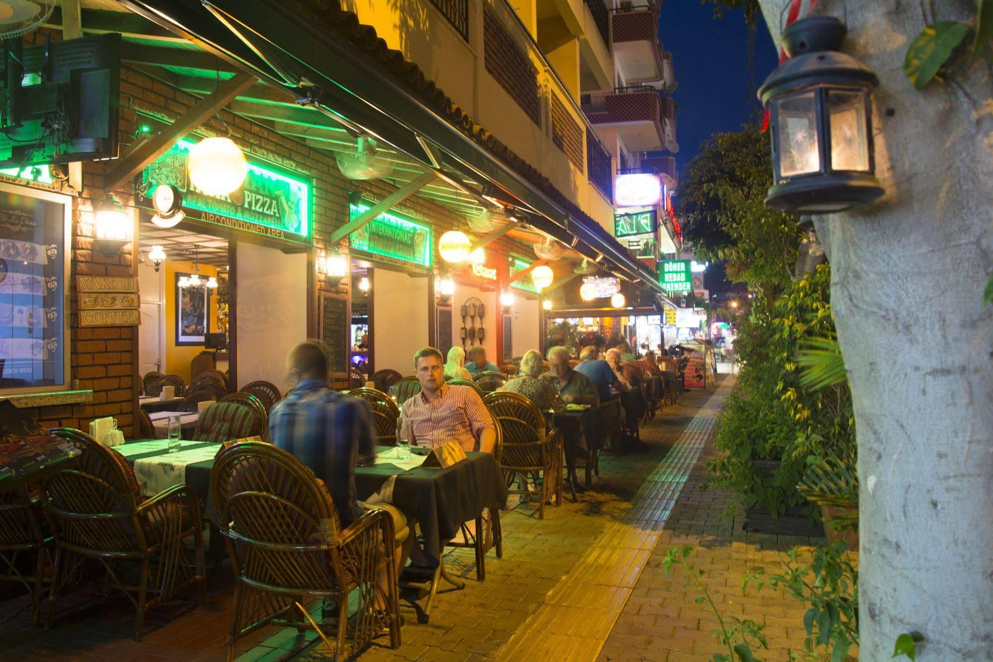 Kleopatra Hotel 3*