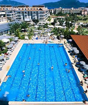 Club Pineta 3*