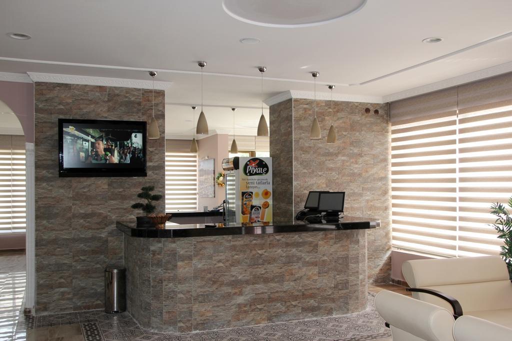 Rosy Hotel