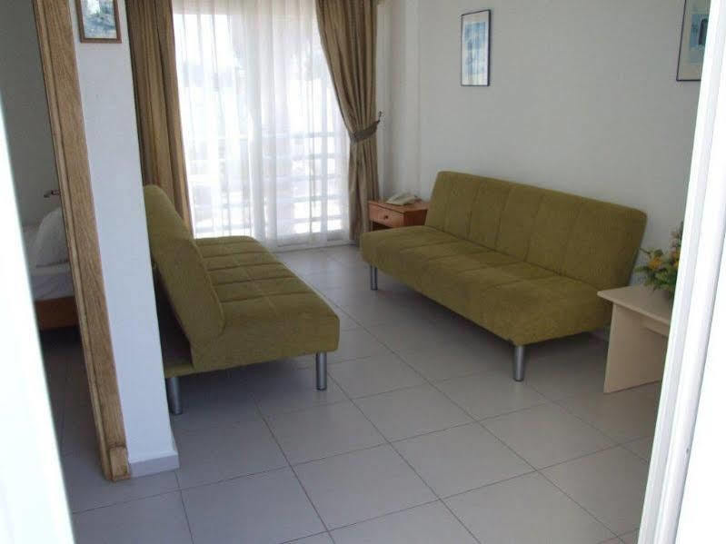 Aparthotel Paradise