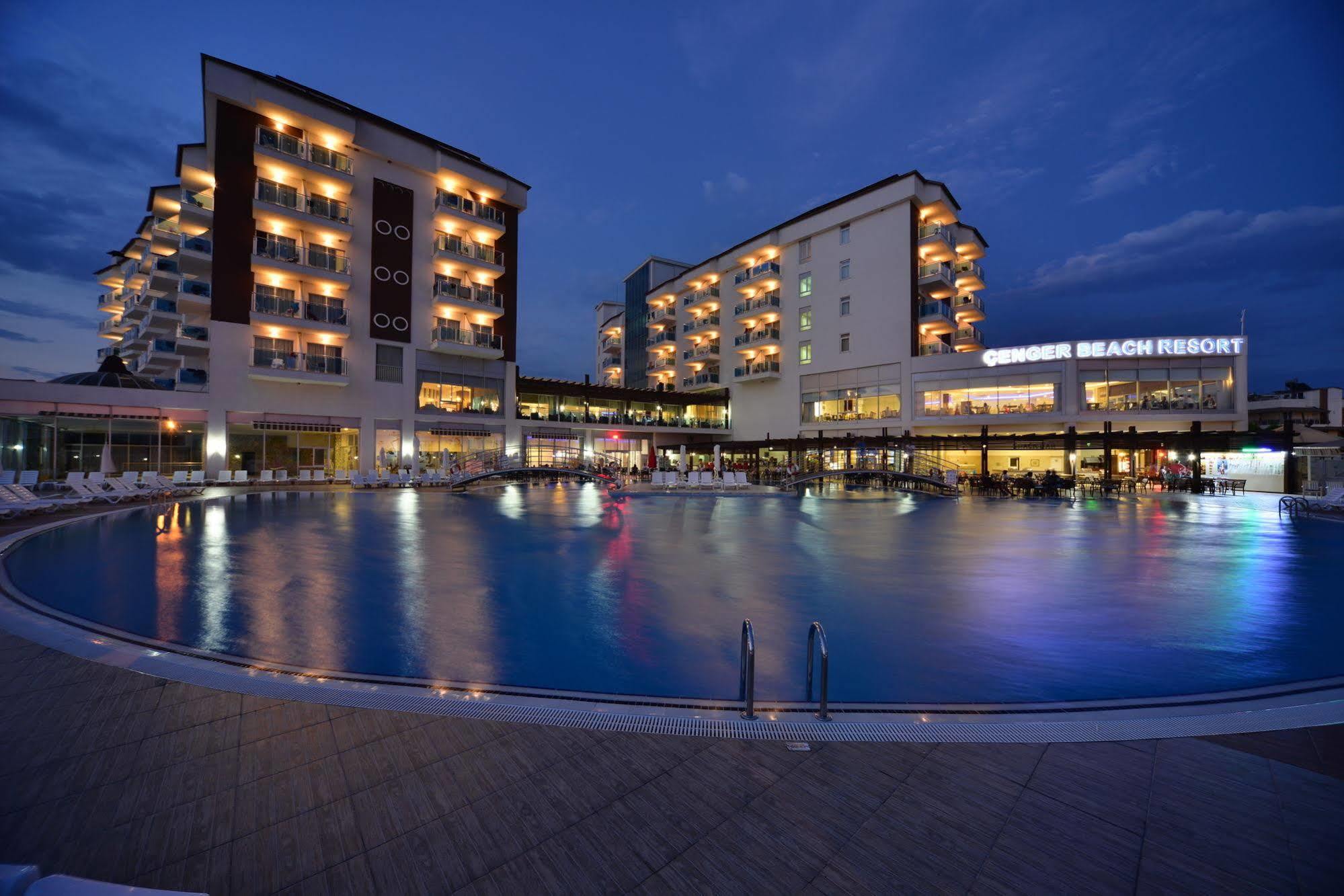 Cenger Resort 5*