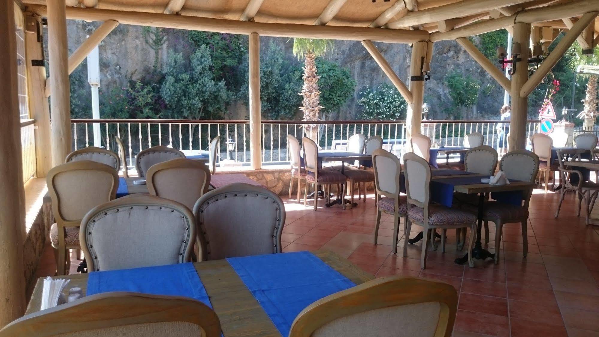 Ata Lagoon 3*