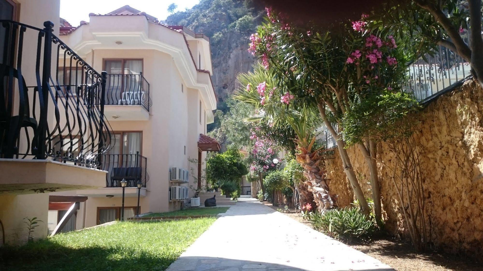 Hotel Ata Lagoon