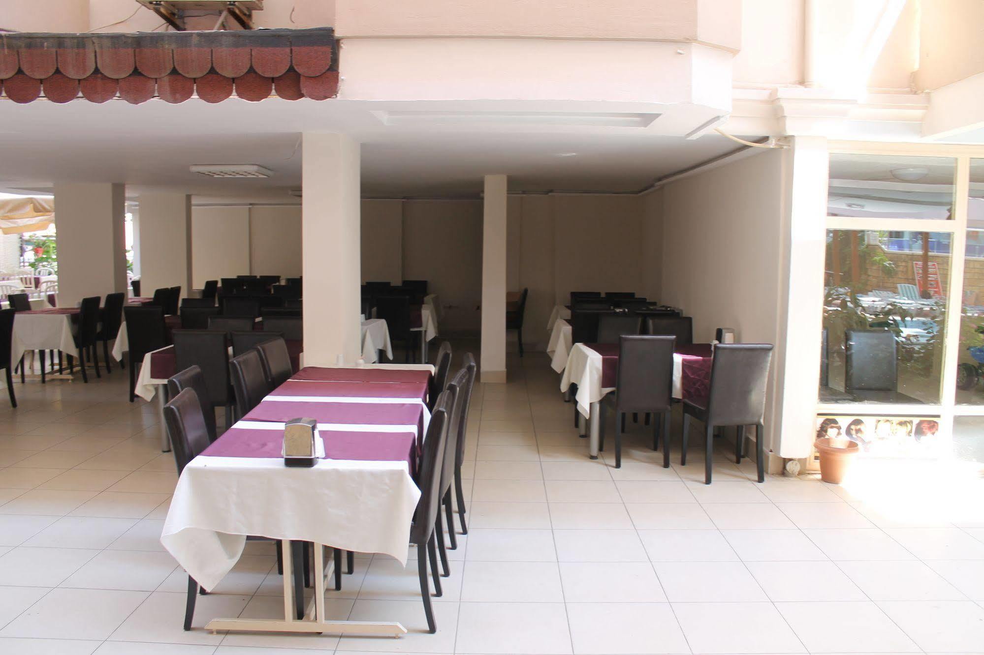 Rosella Hotel