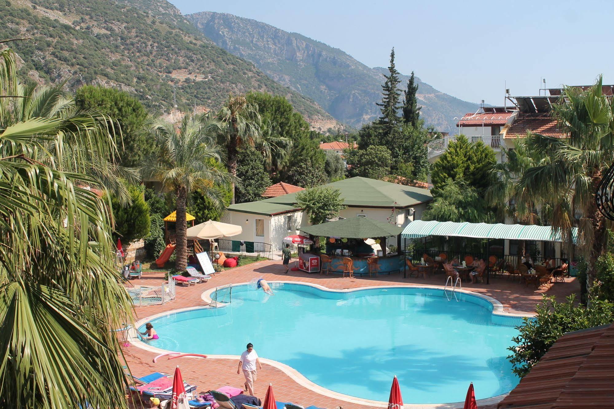 Mavibelce Hotel