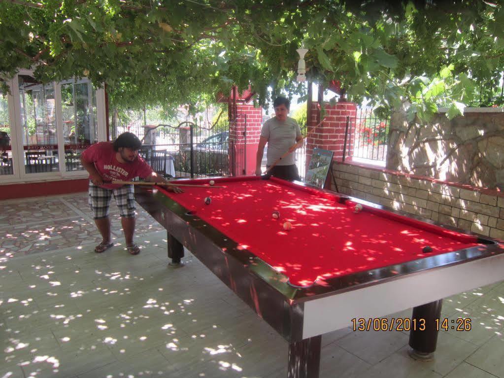 Hotel Red Rose 2*