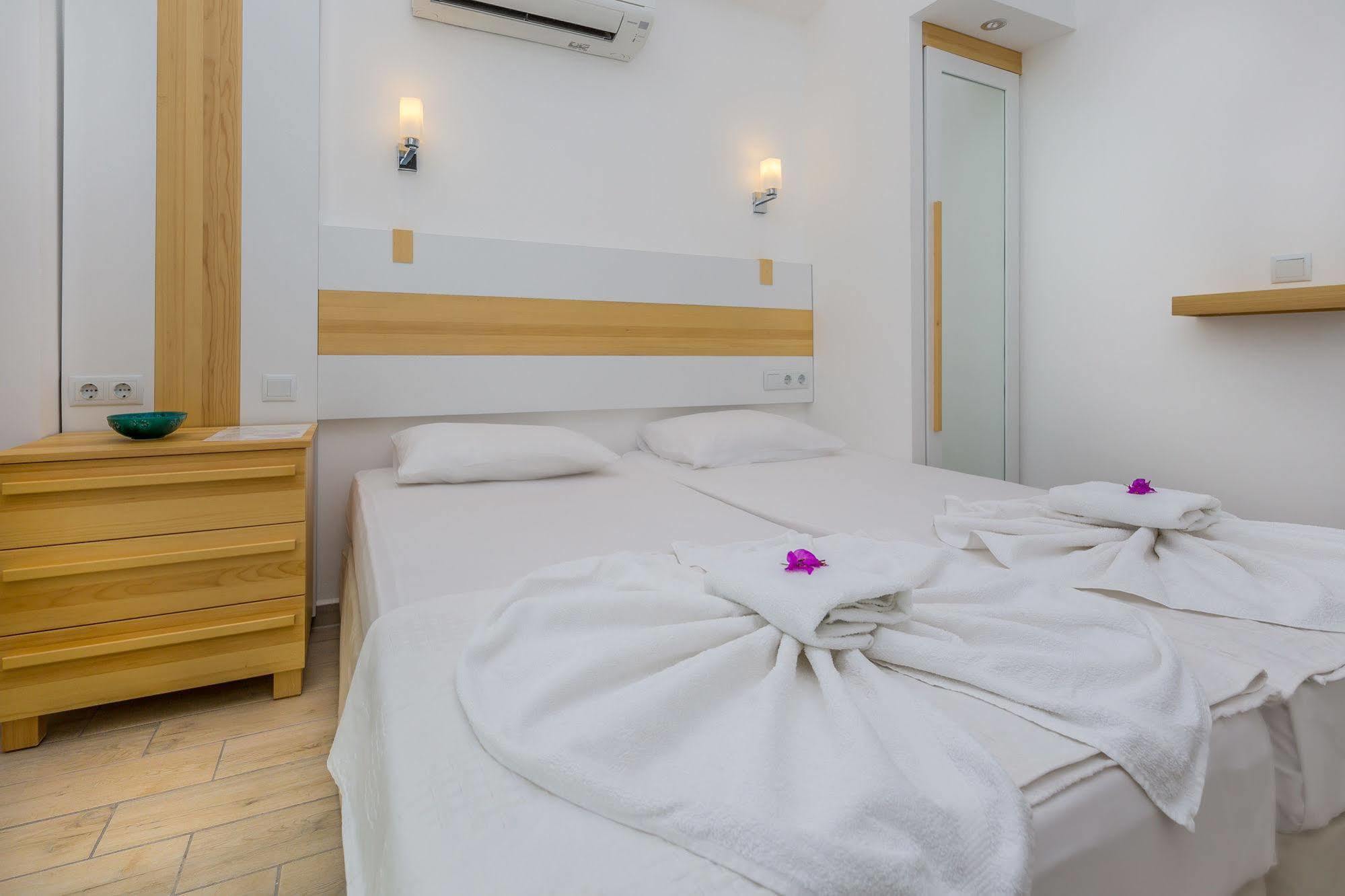 Defne Hotel