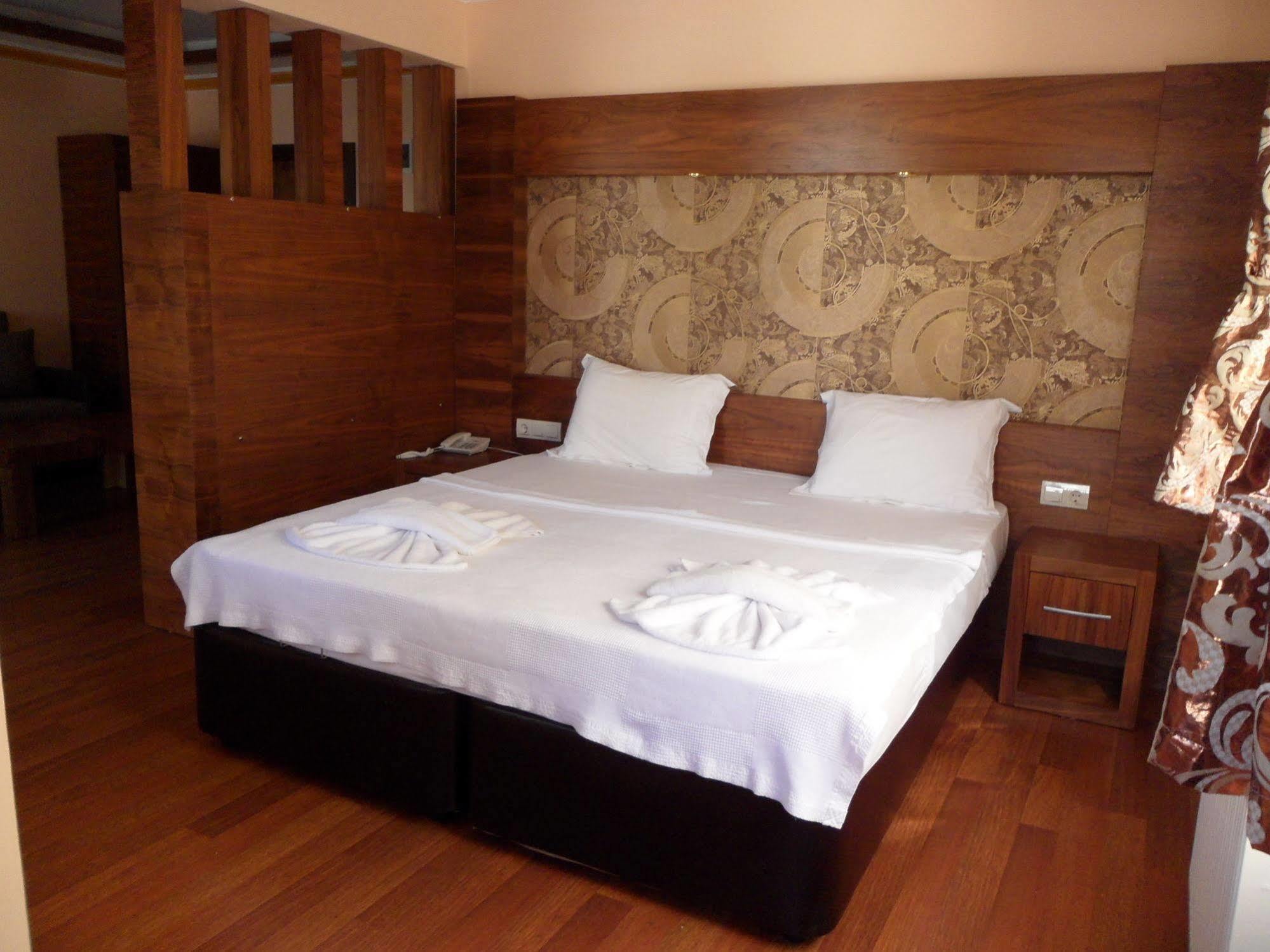 Dinara Hotel Kemer
